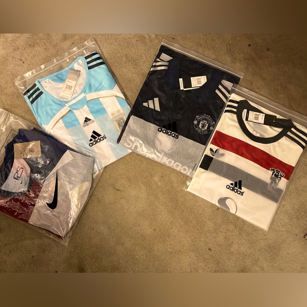 High quality jersey: FC Barcelona, Argentina, Manchester United (Altogether)